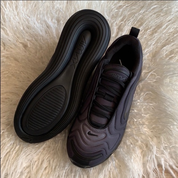 NWT Nike Air Max 720 Triple Black - Picture 8 of 8